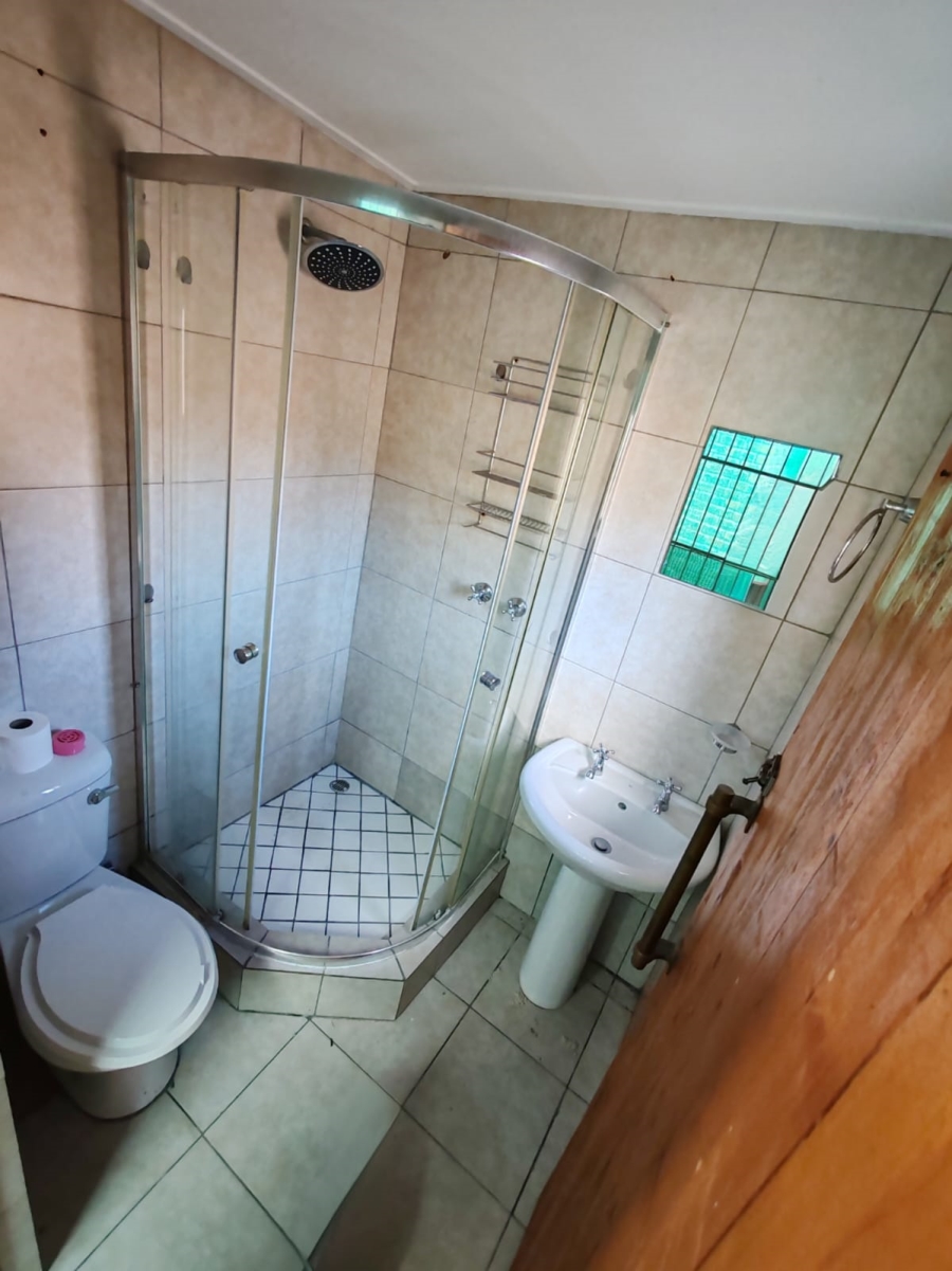 4 Bedroom Property for Sale in Gansbaai Central Western Cape